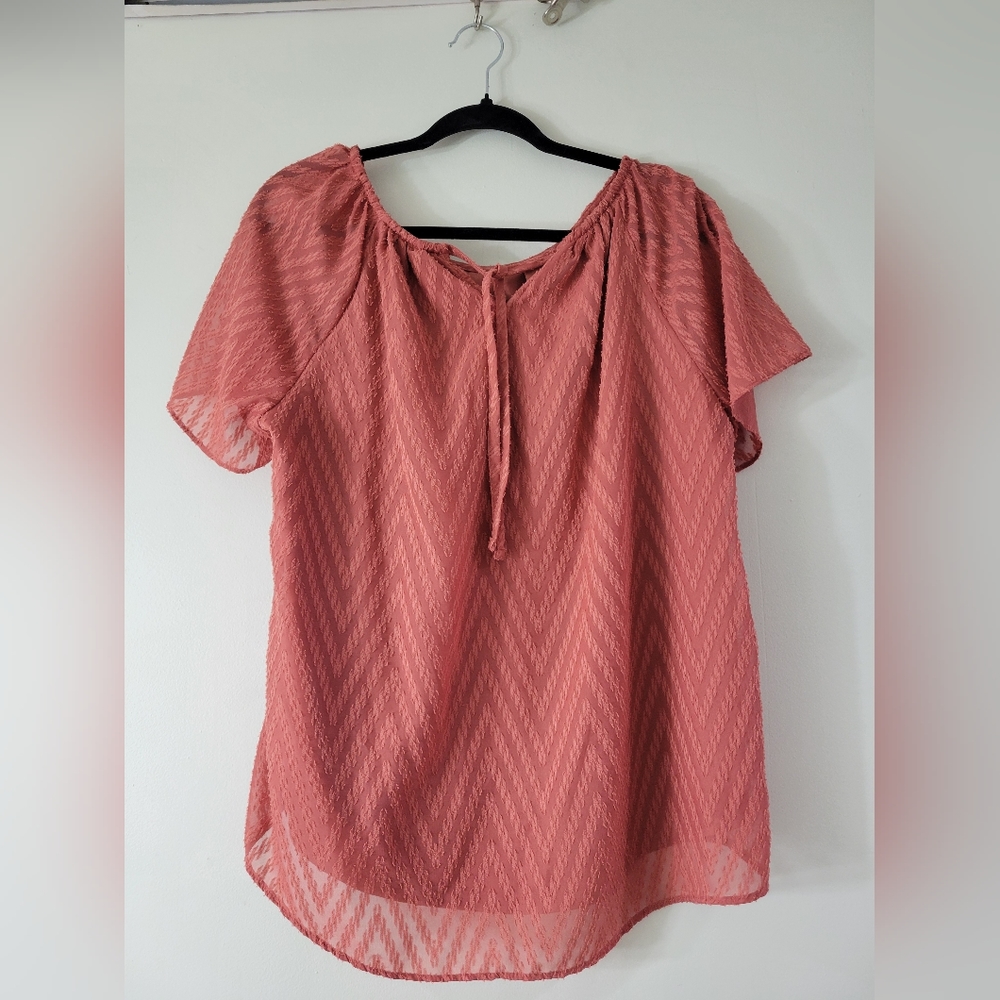 LAUREN CONRAD short sleeve lined Textured blouse Ties at  Neckline L. - Picture 3 of 8